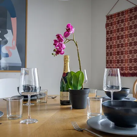 Apartment Central & Charming - 67sqm - 5pax