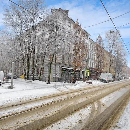 Апартаменты Central & Charming - 67sqm - 5pax