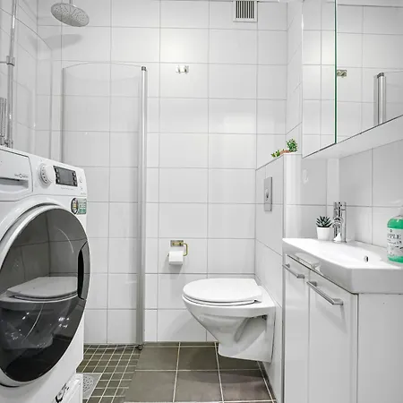 Central & Charming - 67sqm - 5pax Апартаменты